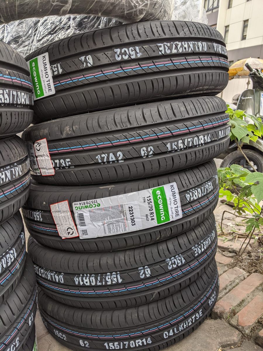 lốp 155/70R14 kumho ecowing kh27