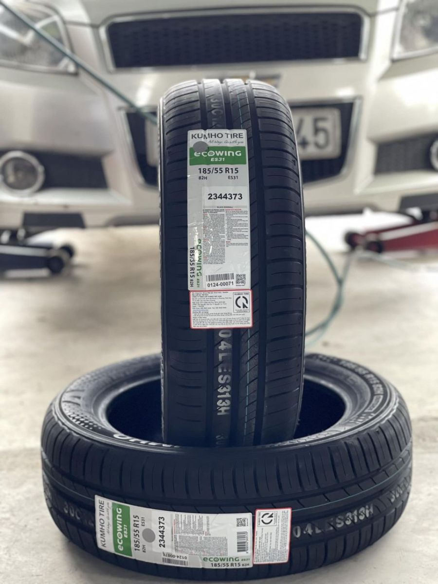 lốp 185/55R15 kumho ecowing es31