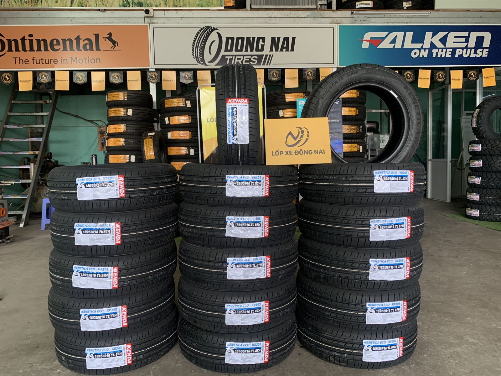 lốp 185/55R16 kenda kenetica kr203