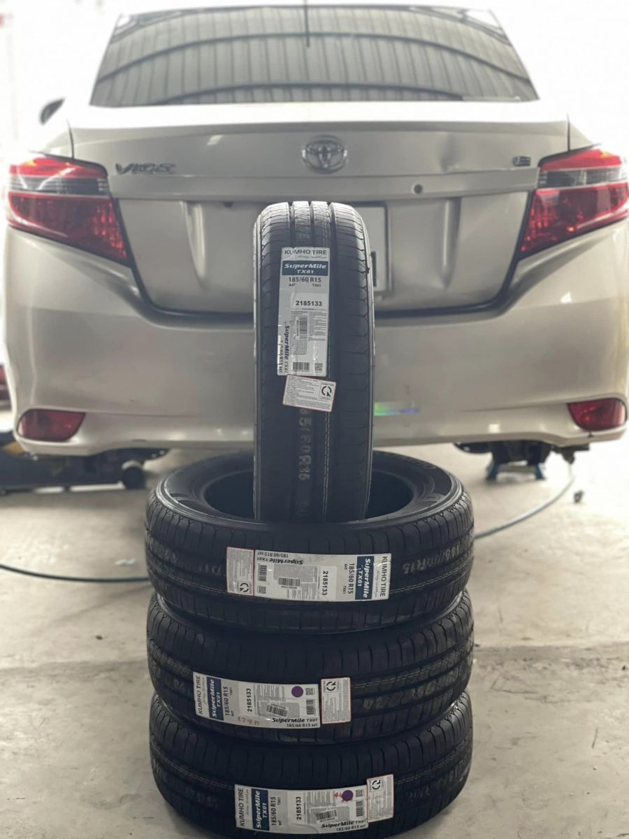 lốp ô tô 185/60R15 kumho tx61 cho xe toyota vios