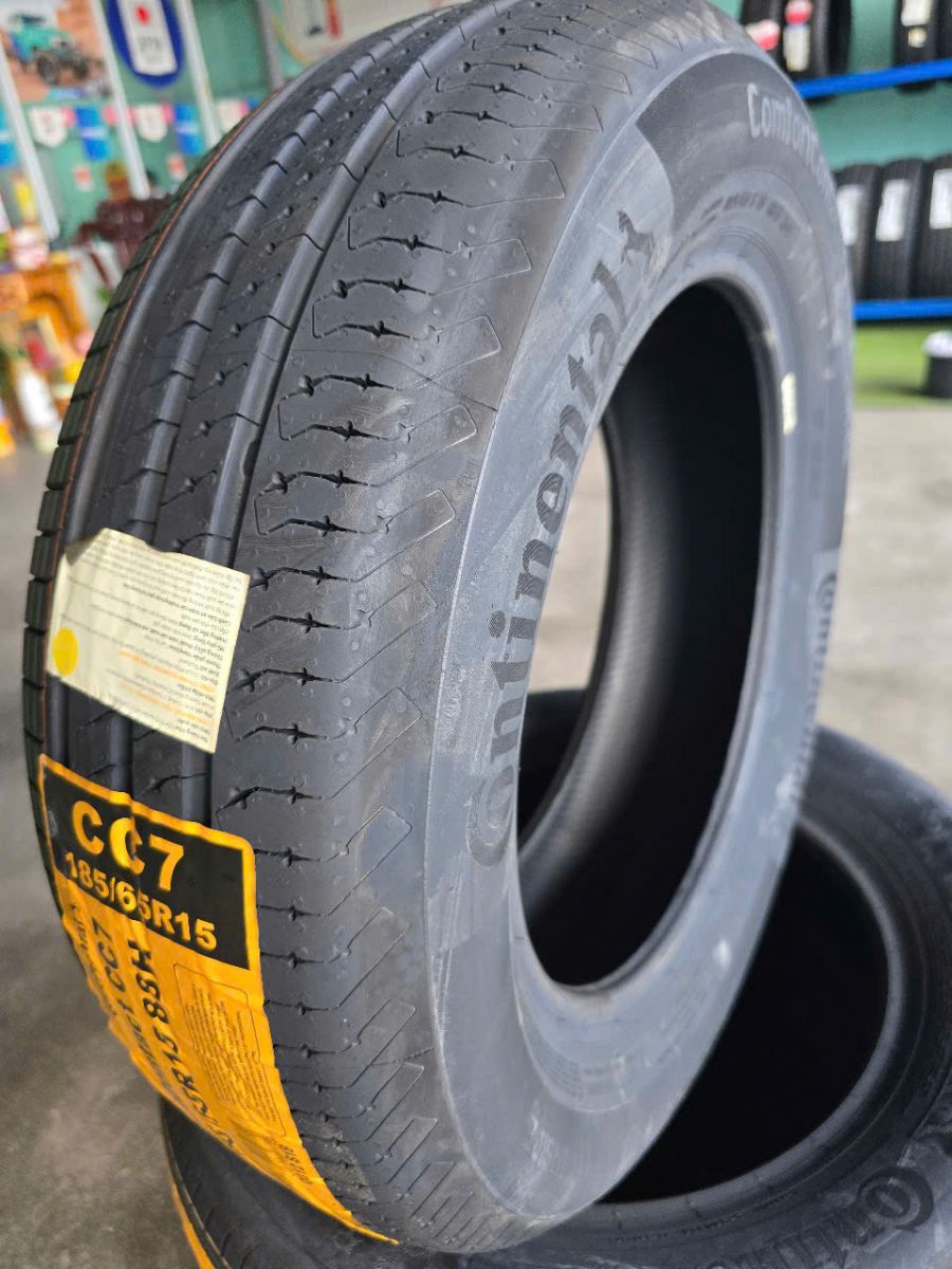 lốp ô tô 185/65R15 continental cc7