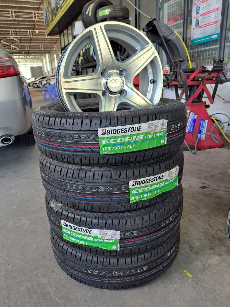 lốp xe 185/70R14 bridgestone ecopia ep150 cho toyota avanza