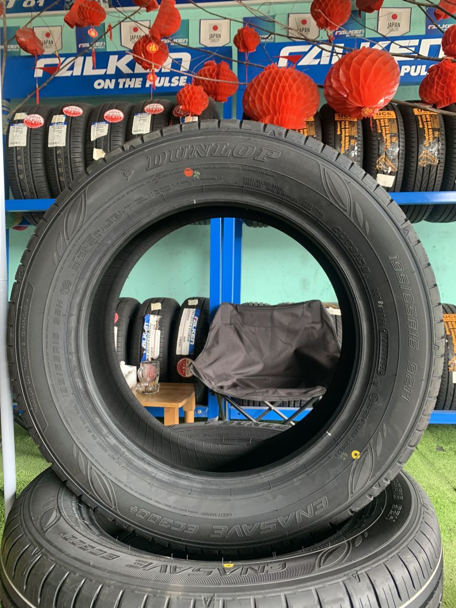 lốp ô tô 195/65R16 dunlop ec300