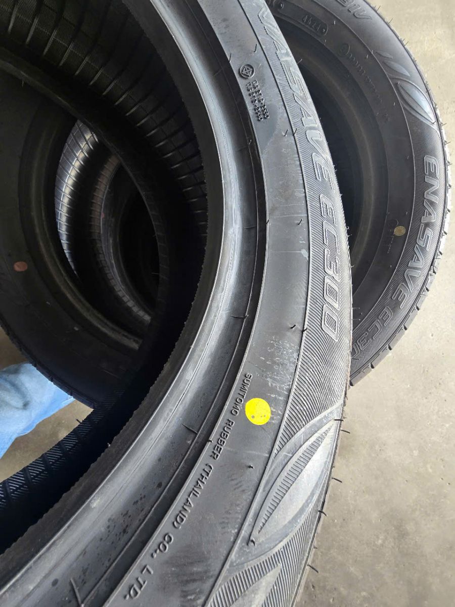 lốp 205/55r16 dunlop enasve ec300