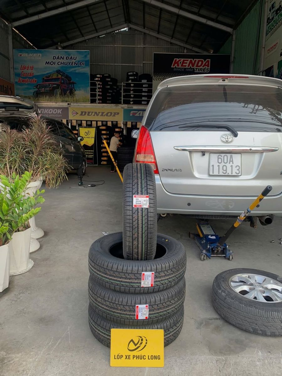 lốp 205/65R15 bridgestone b390 cho xe toyota innova