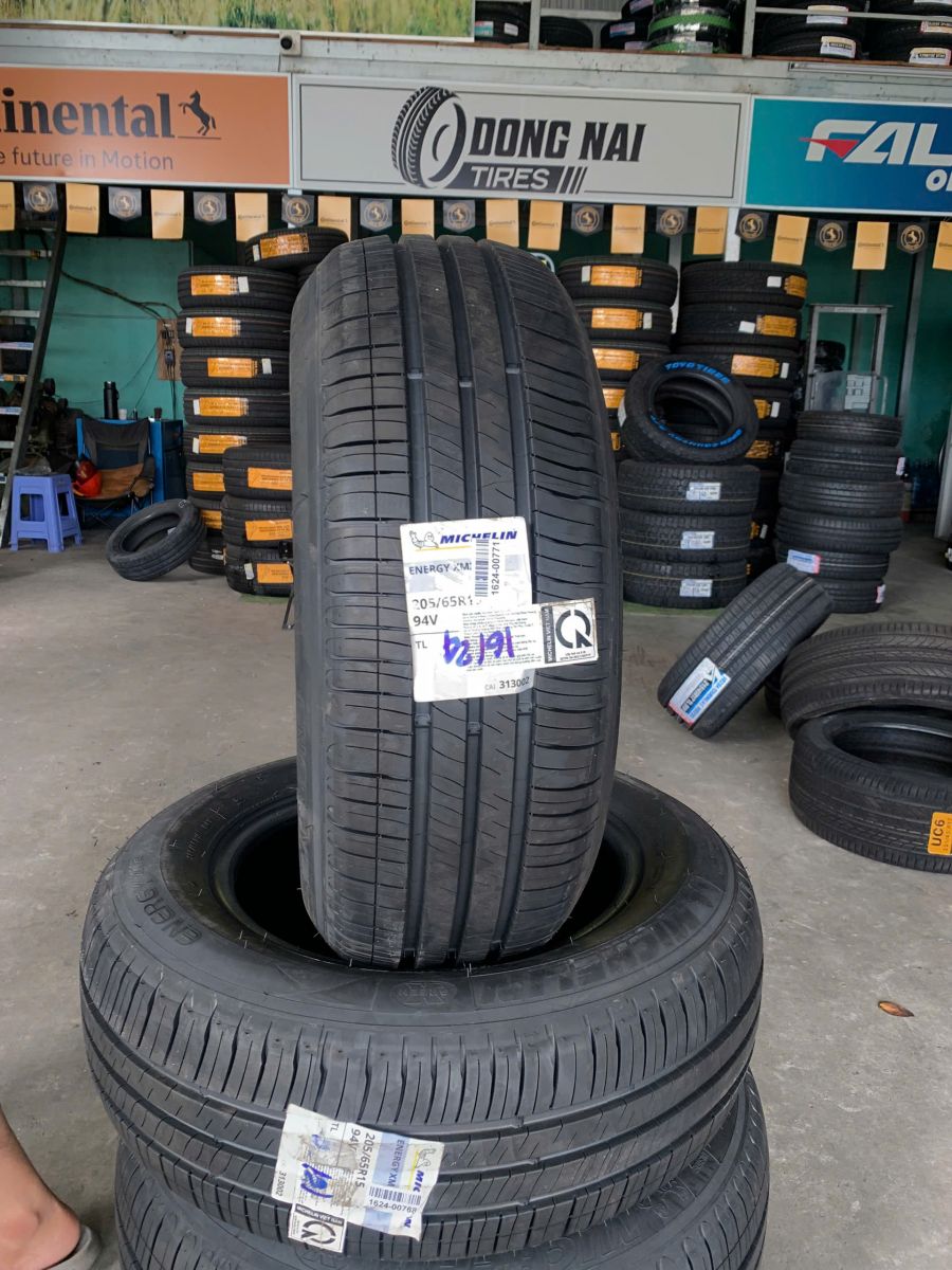 lốp 205/65R15 michelin energy xm2 thái lan