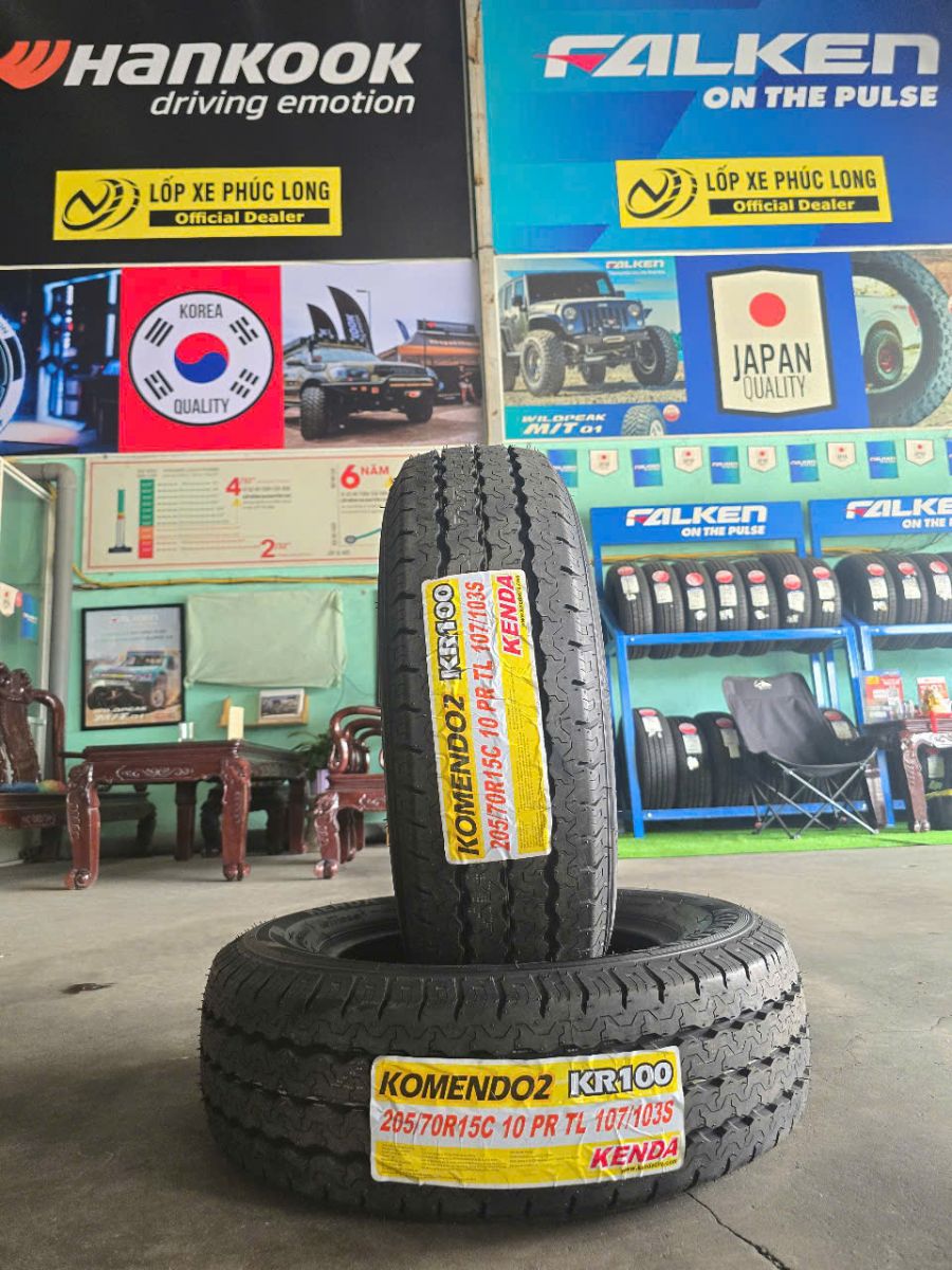 lốp 205/70R15 kenda komendo2 kr100