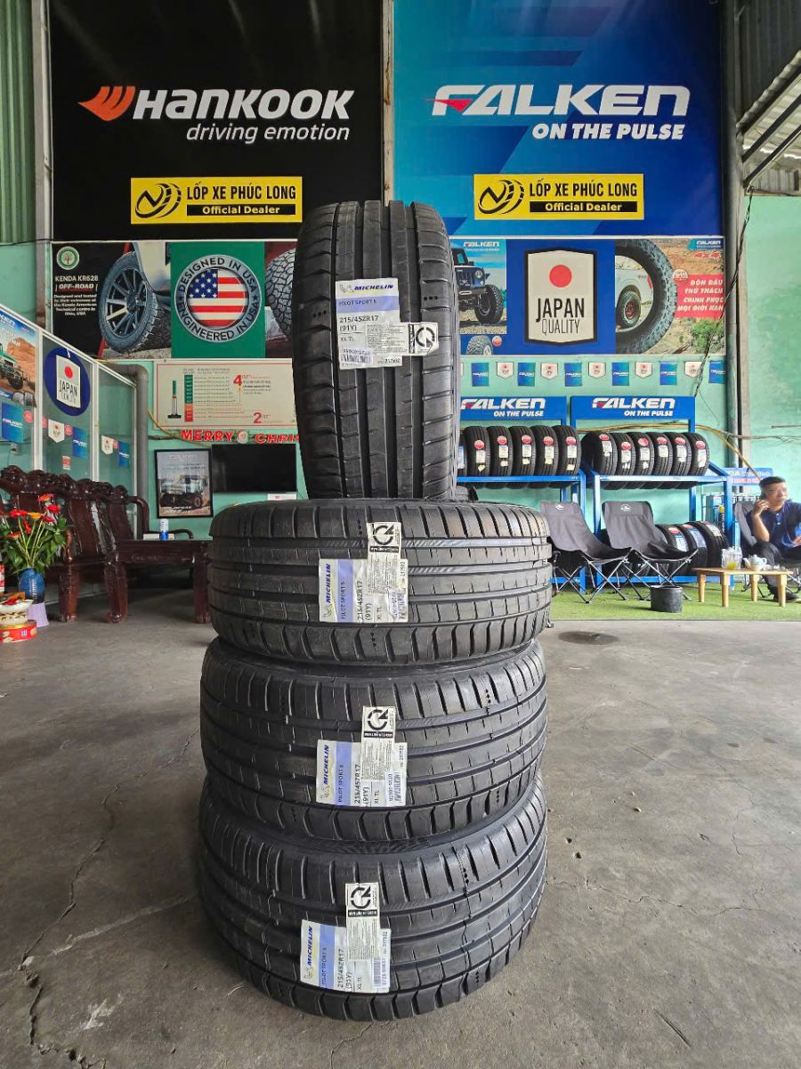 lốp ô tô 215/45R17 michelin pilot sport 5