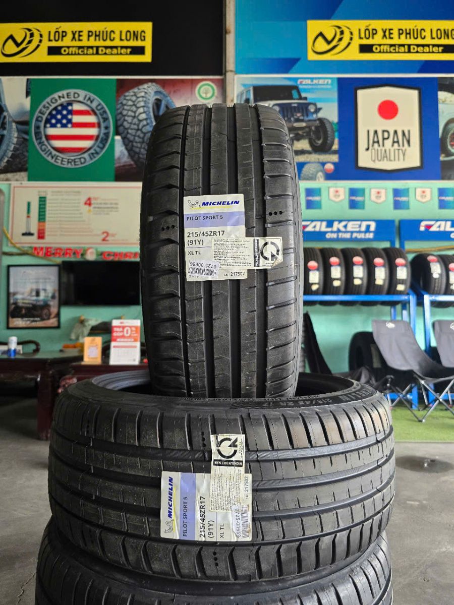 lốp ô tô 215/45R17 michelin pilot sport 5