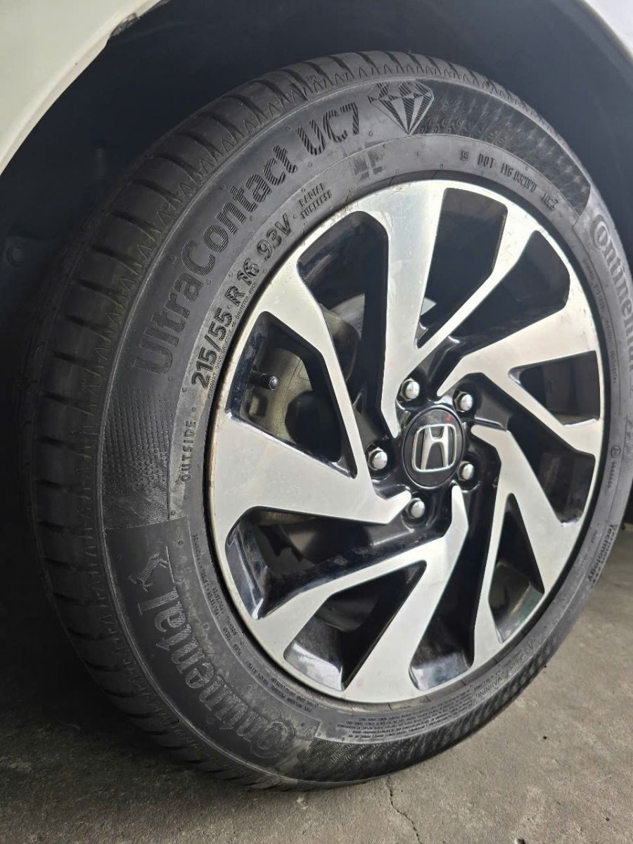 lốp ô tô 215/55R16 continental ultrcontact uc7 cho xe honda civic