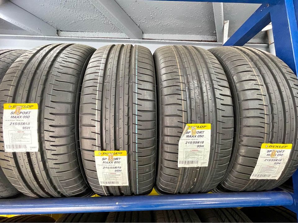 lốp ô tô 215/55R18 dunlop max 050