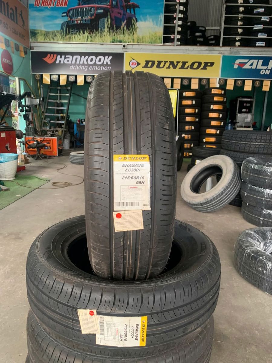 lốp 215/60R16 dunlop ec300