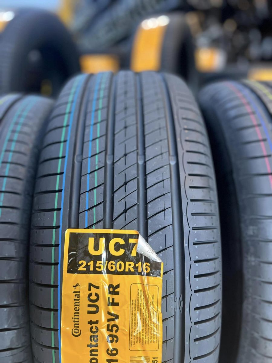 lốp 215/60R16 continental uc7