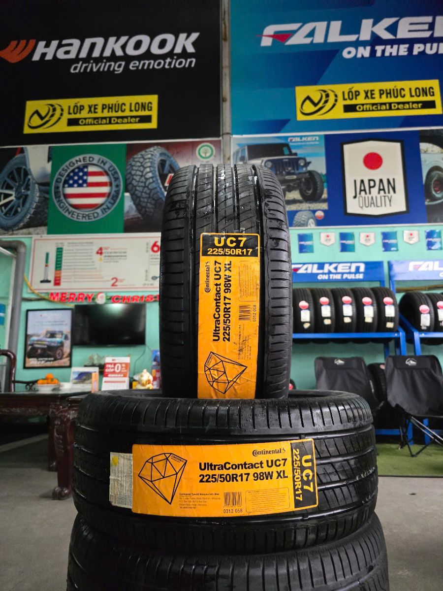 lốp 225/50R17 continental ultracontact uc7 