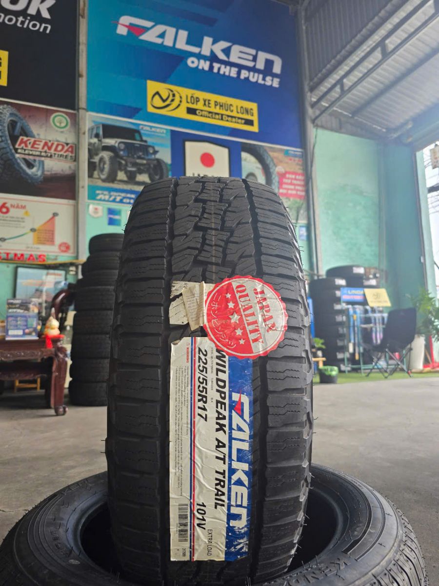 lốp đa địa hình 225/55R17 falken wildpeak at trail nhật bản