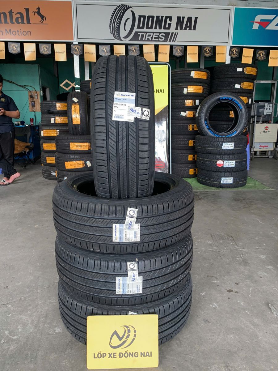 lốp 225/55R19 michelin primacy suv