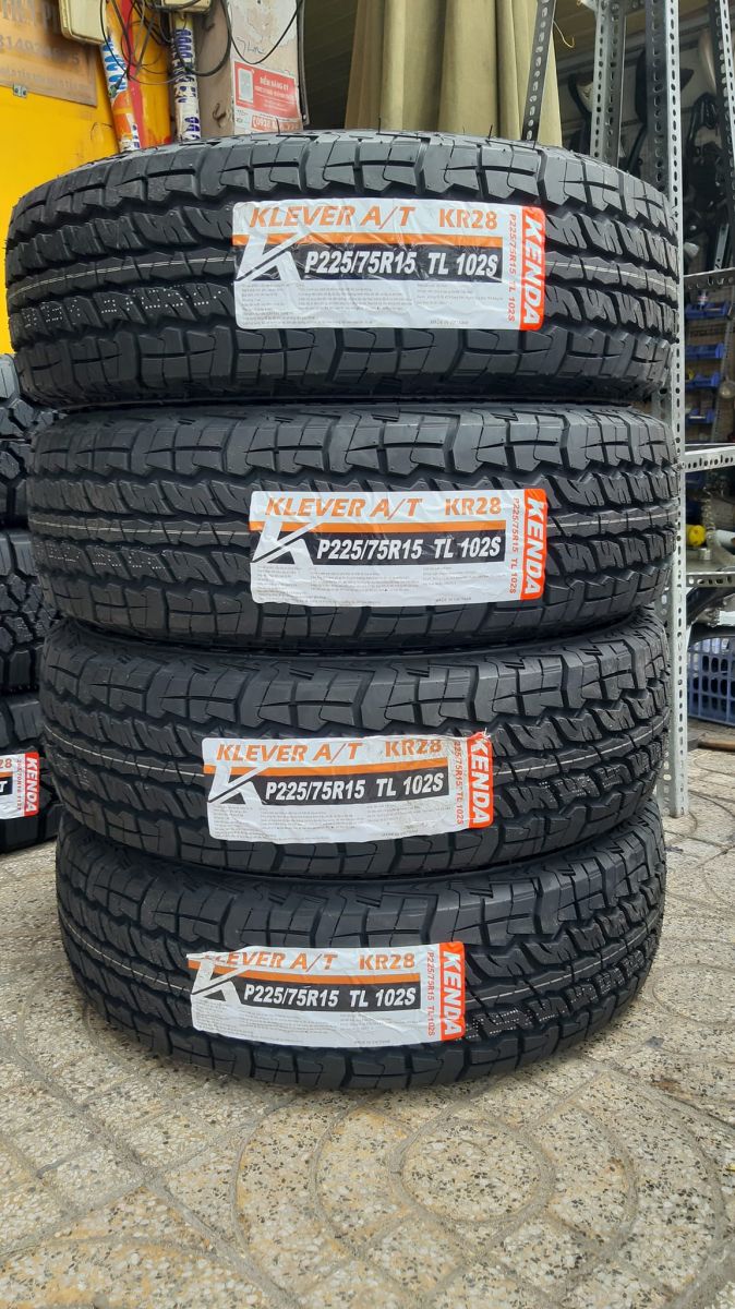 lốp 225/75R15 kenda kr28