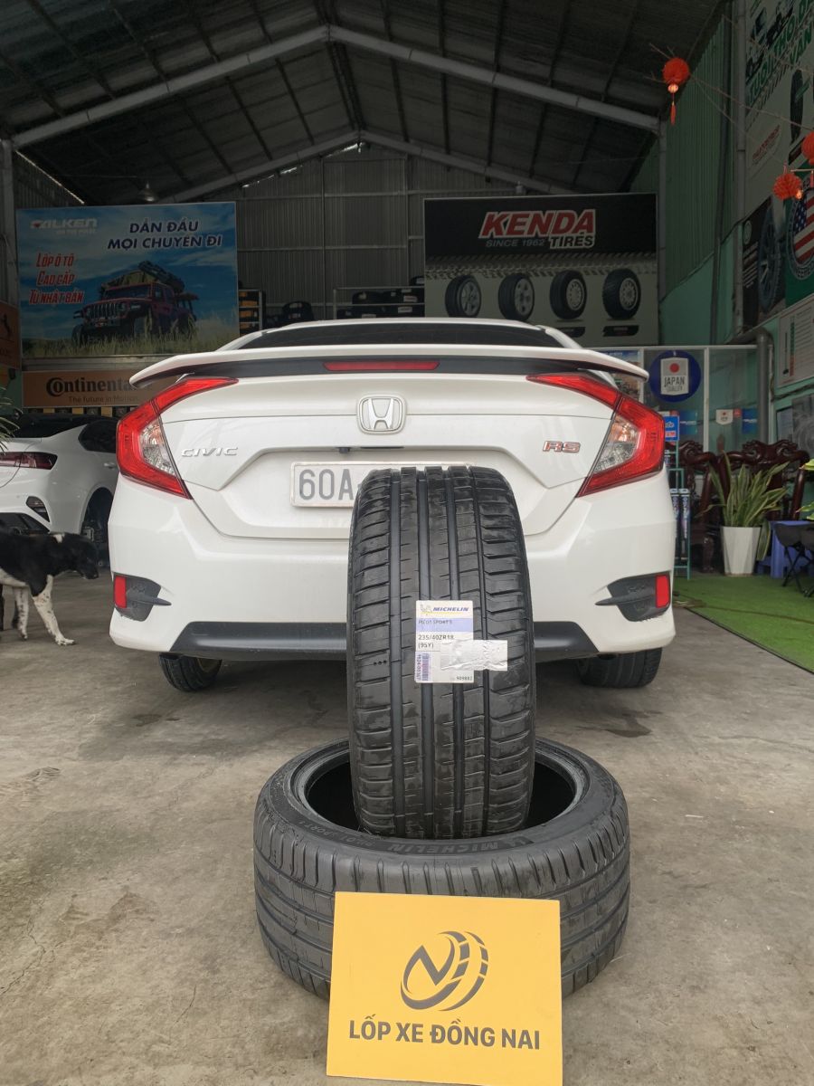 lốp ô tô 235/40R18 michelin pilot sport 5 thái lan