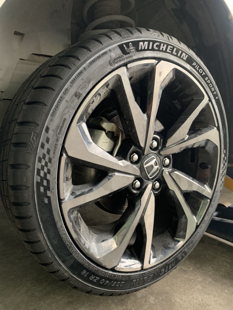 lốp 235/40R18 michelin pilot sport 5 thái lan