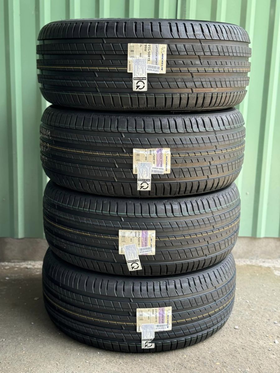 lốp 235/50R19 michelin latitude sport pháp