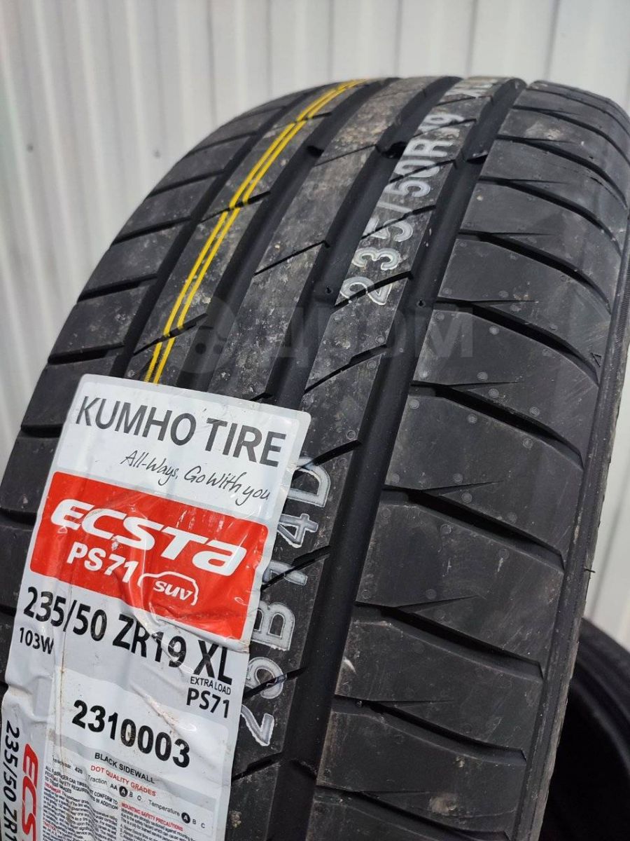 lốp ô tô 235/50R19 kumho ecsta ps71 hàn quốc