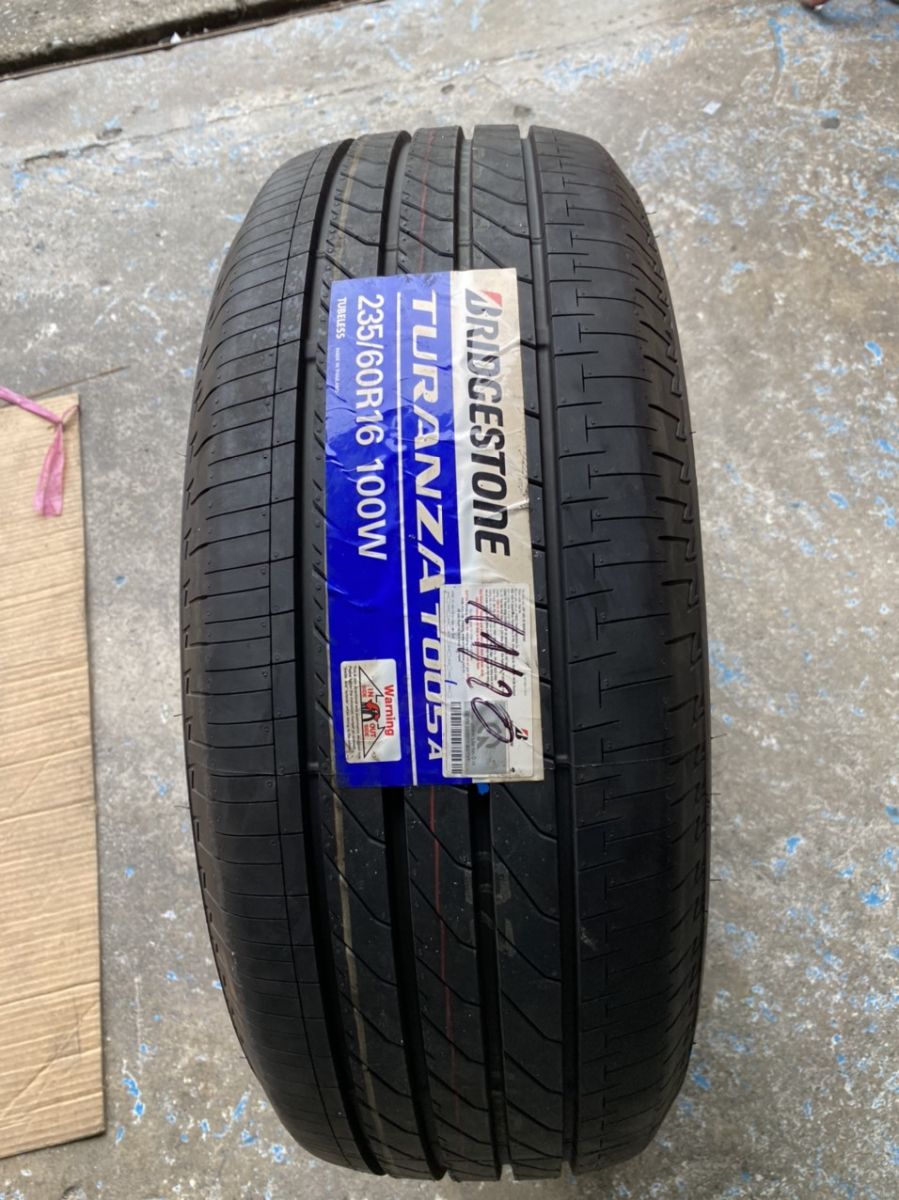 lốp xe 235/60R16 bridgestone turanza