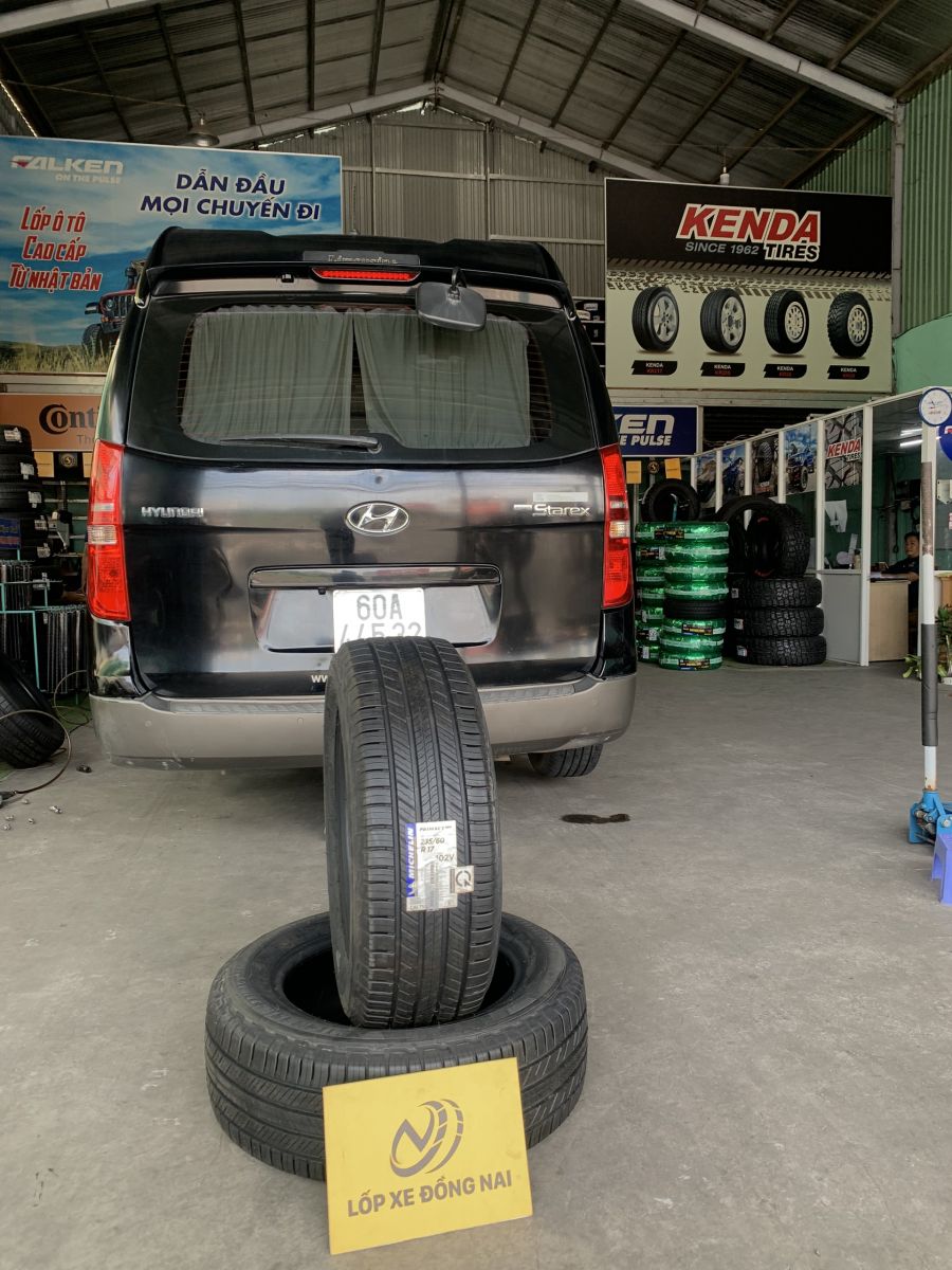 lốp 235/60R17 michelin primacy suv