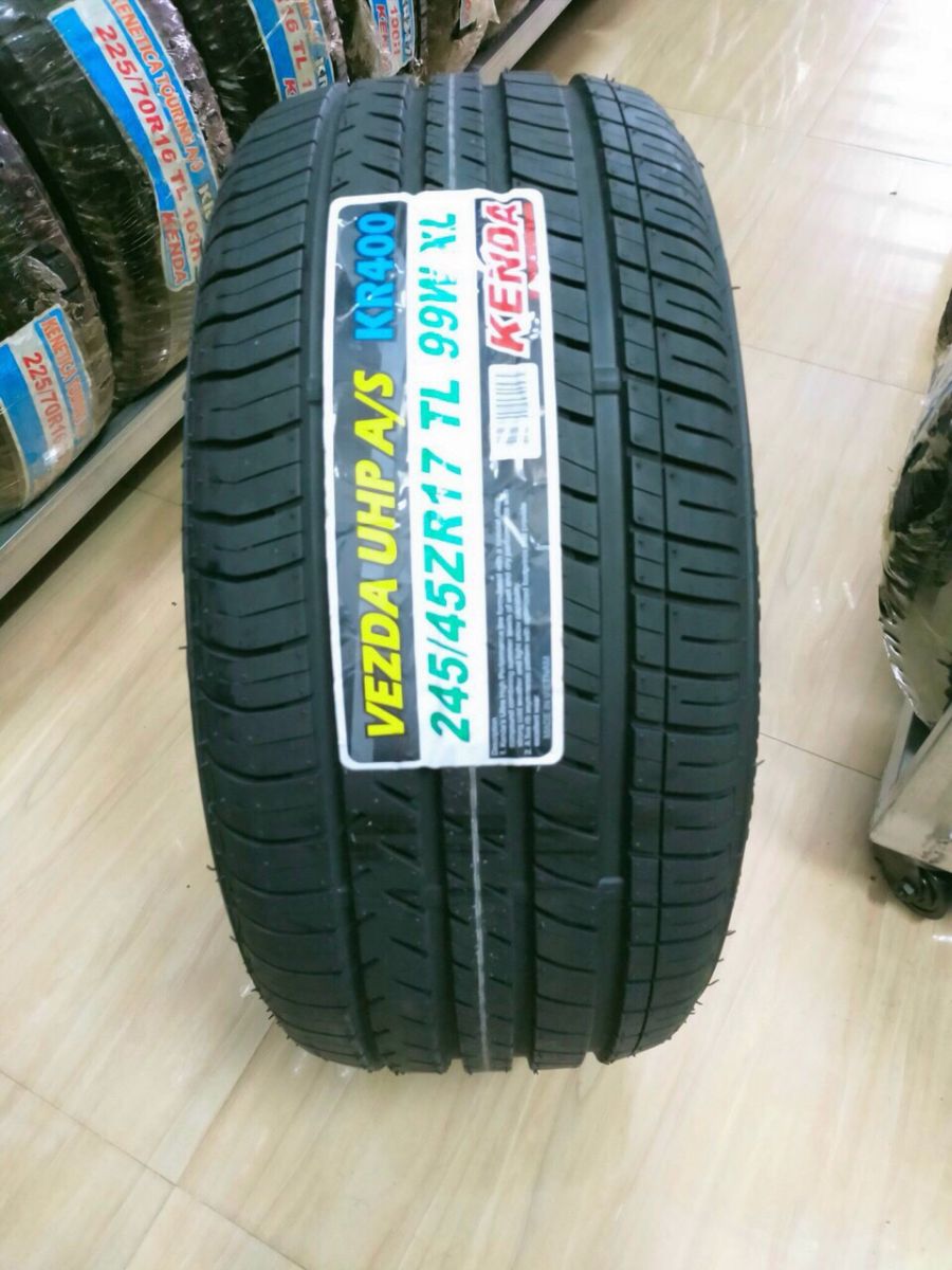 lốp 245/45R17 kenda vezda a/s uhp kr400