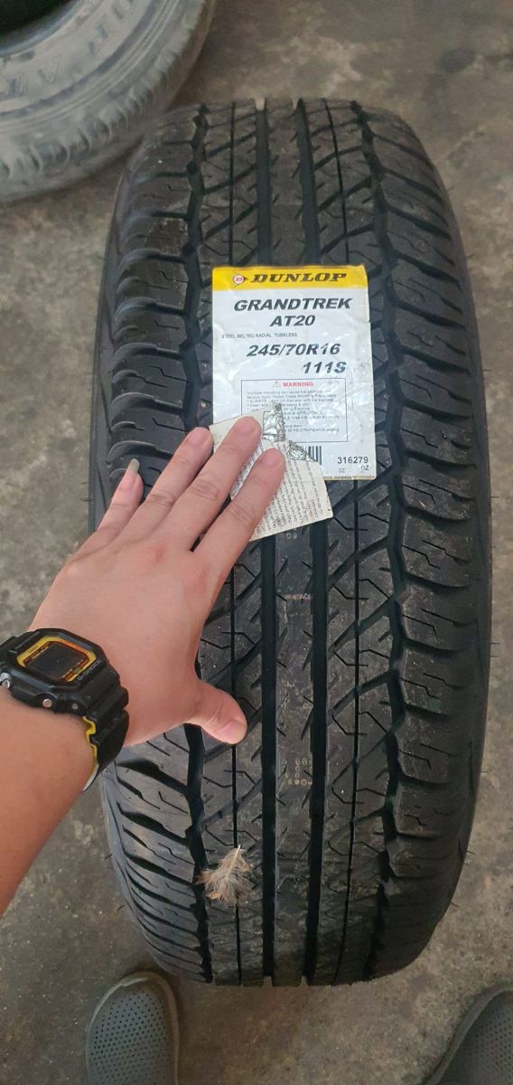 lốp 245/70R16 dunlop grandtrek at20