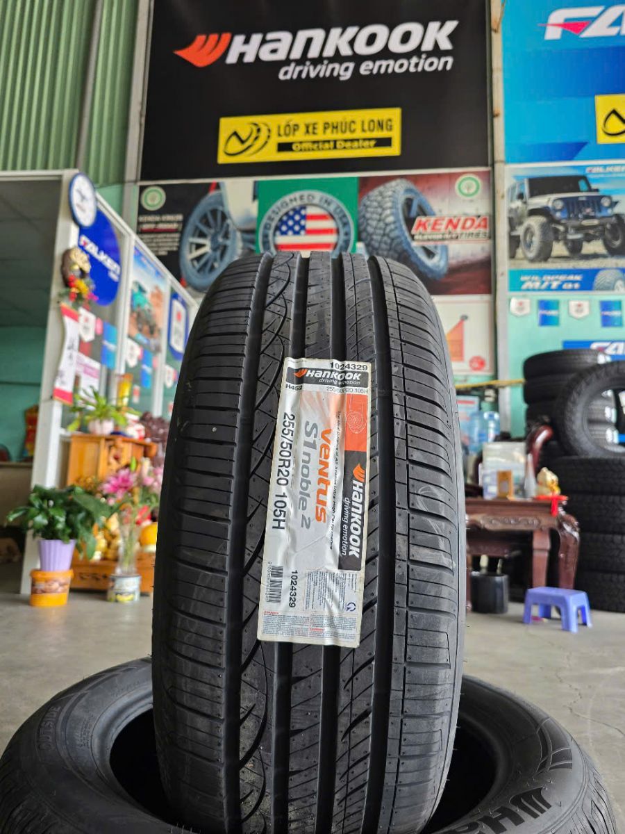 lốp 255/50R20 hankook ventus s1 cho xe ford explorer