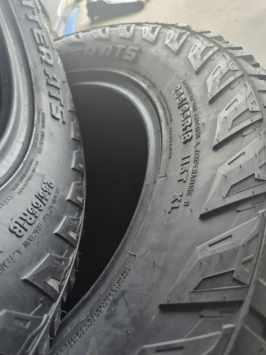 giá bán lốp 255/65R18 venom hunter atx mới nhất