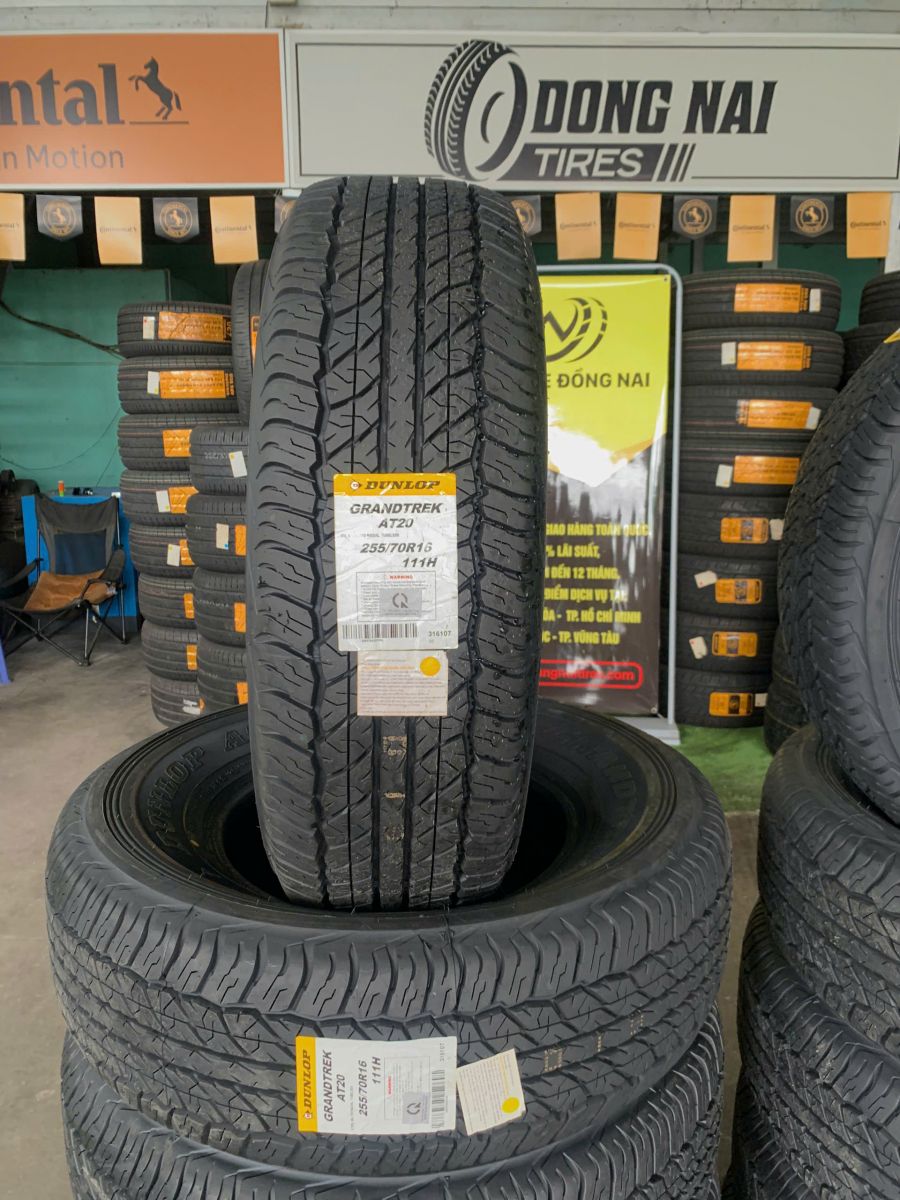 lốp 255/70R16 dunlop grantrek at20