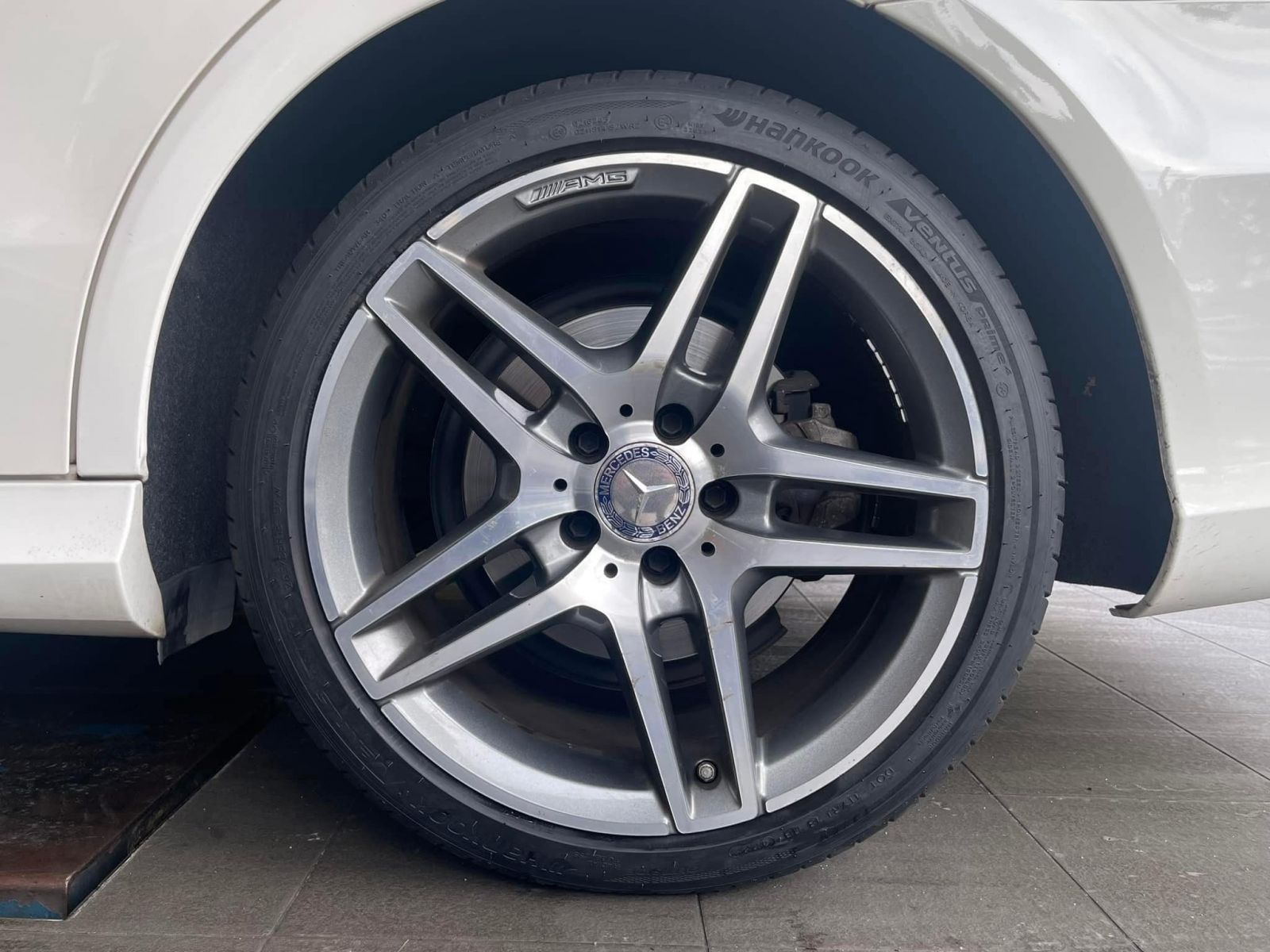 lốp ô tô 265/35R18 hankook ventus prime4 hàn quốc