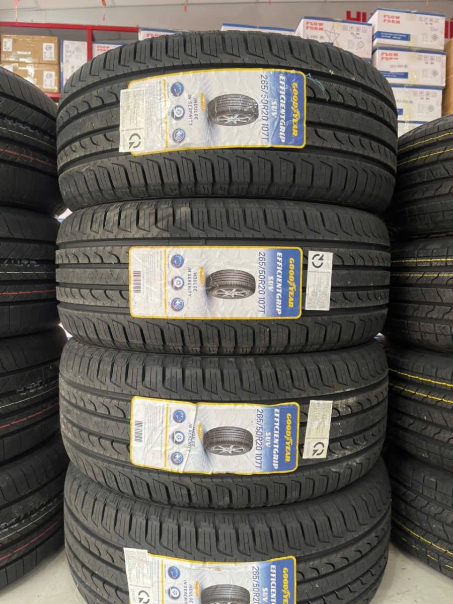 lốp 265/50R20 goodyear eficientgrip suv cho xe ford everest