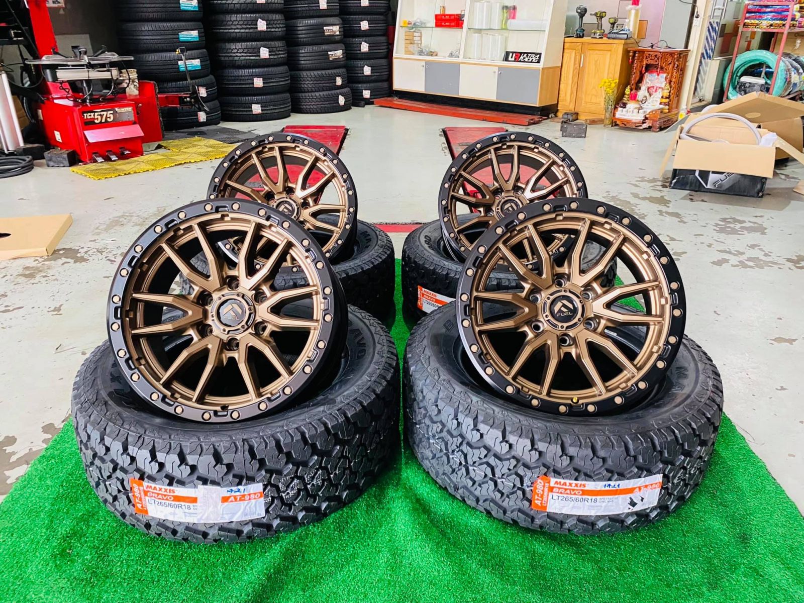 lốp offroad 265/60R18 maxxis at980