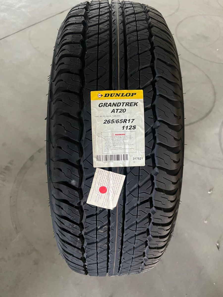 lốp ô tô 265/65R17 dunlop grandtrek at20