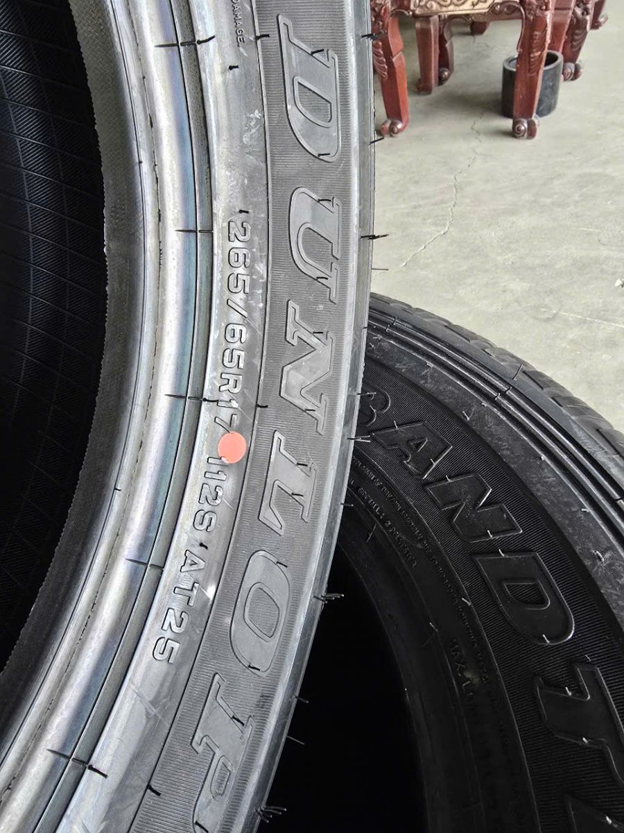 lốp 265/65R1 7dunlop grandtrek at25 giá bao nhiêu