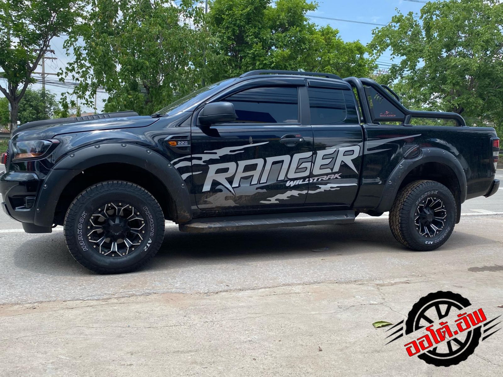 ford ranger lắp 265/70R16 hankook