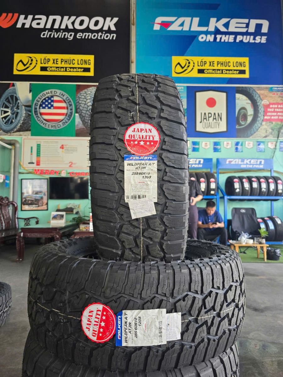 lốp địa hình 285/60R18 falken wildpeak at3w nhật bản