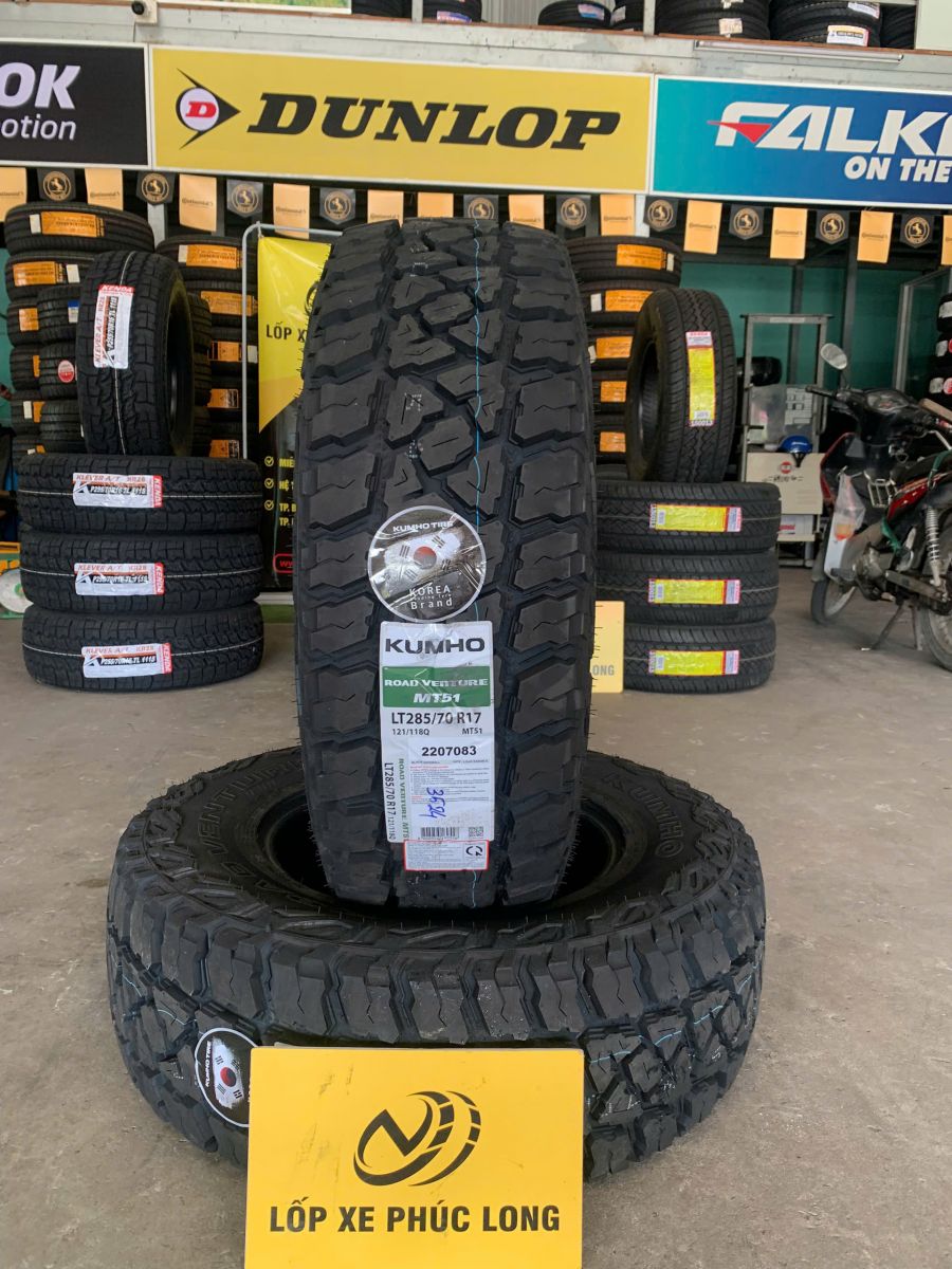 lốp 285/70R17 kumho road road venture mt51 hàn quốc