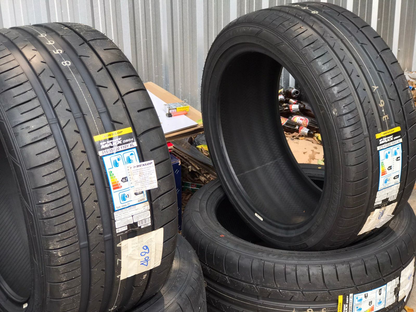 lốp ô tô 315/35R20 dunlop sp sport maxx 050 nhật bản