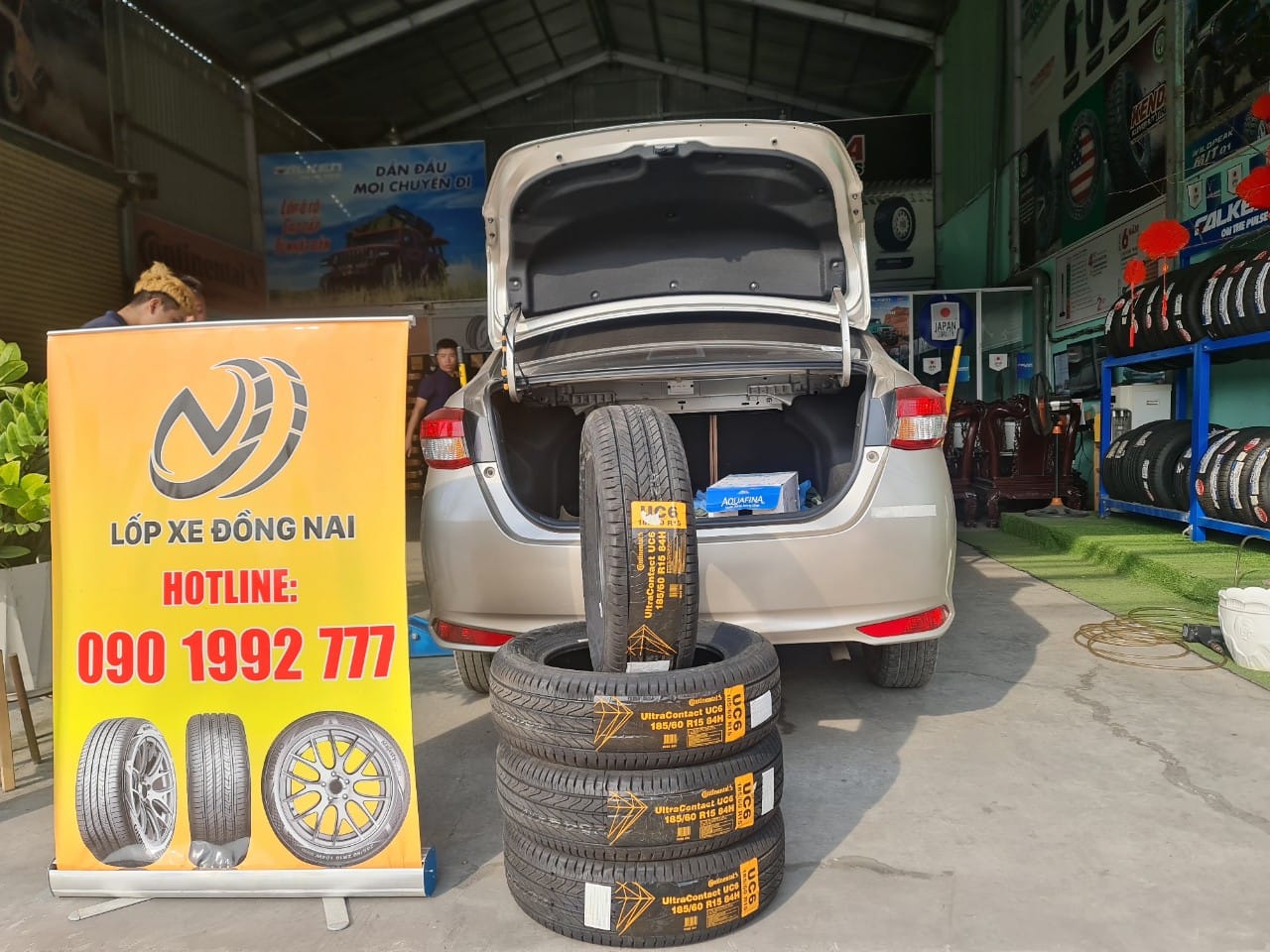 toyota vios thay lốp 185/60R15 continental uc6