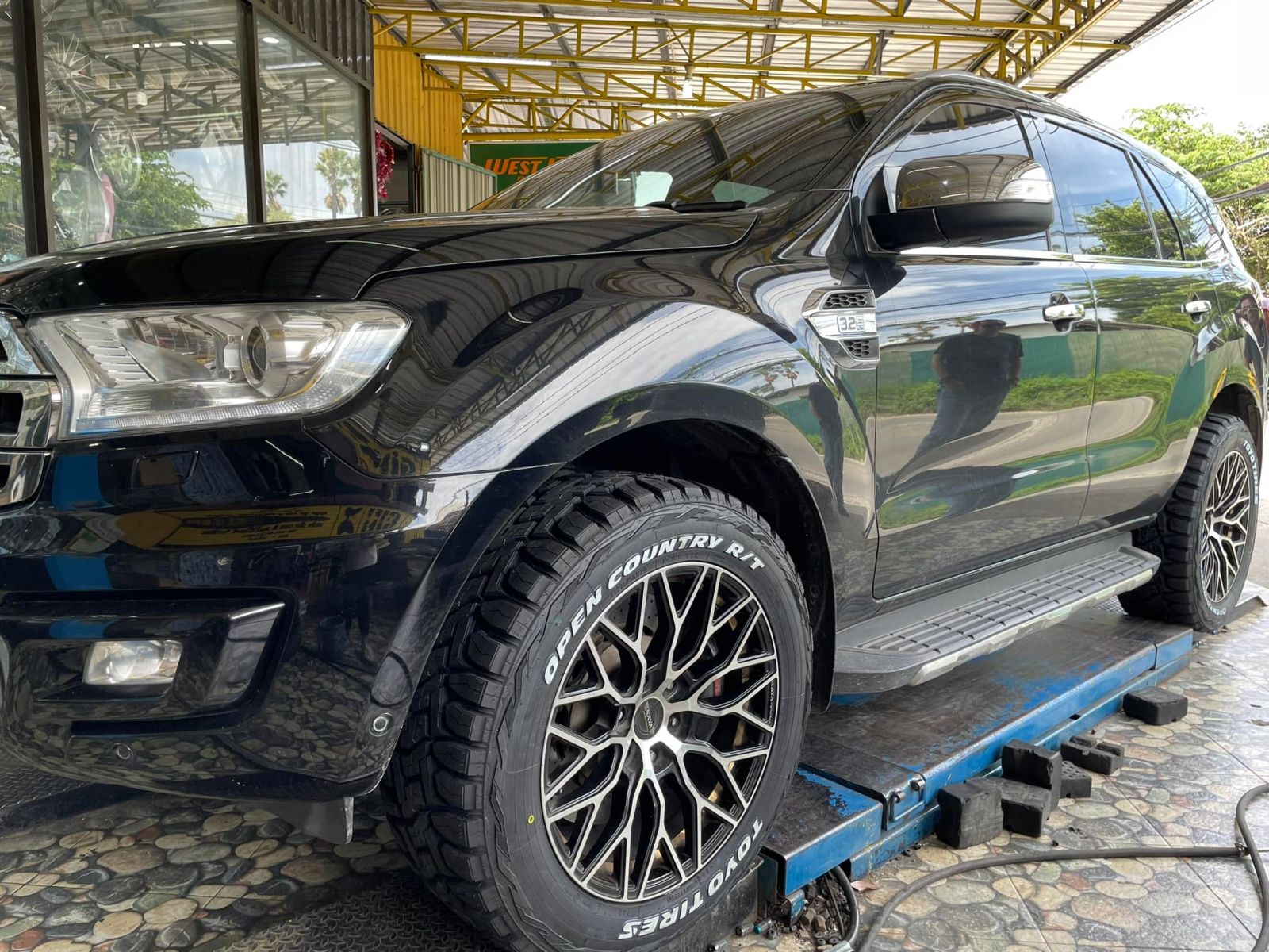 lốp địa hình 275/55R20 toyo oprt nhật bản