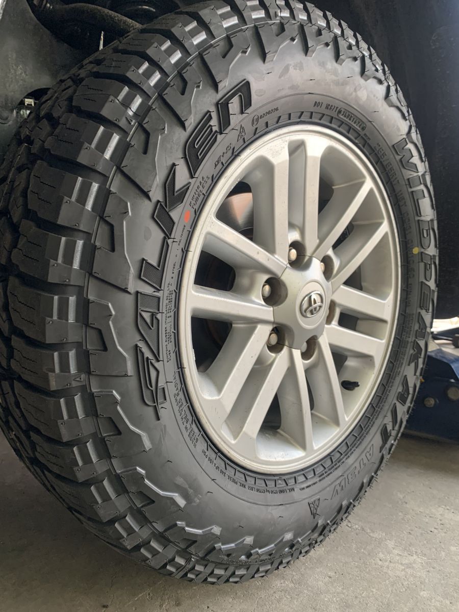 lốp địa hình 265/65R17 falken wildpeak at3w nhật bản