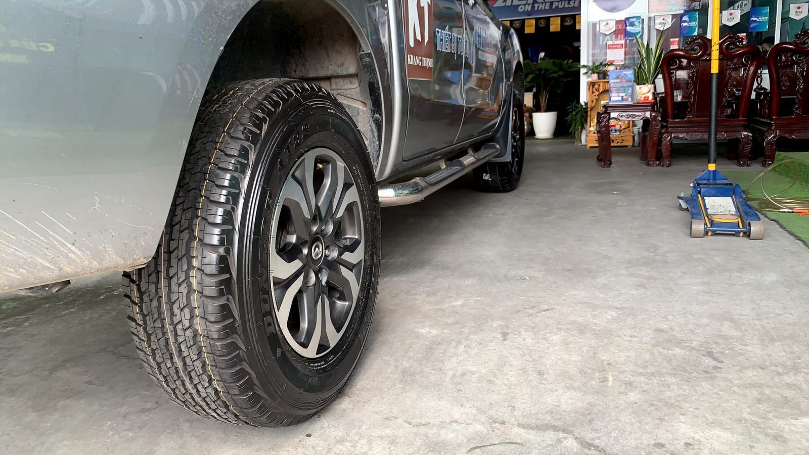 lốp 265/65R17 dunlop grantrek at22