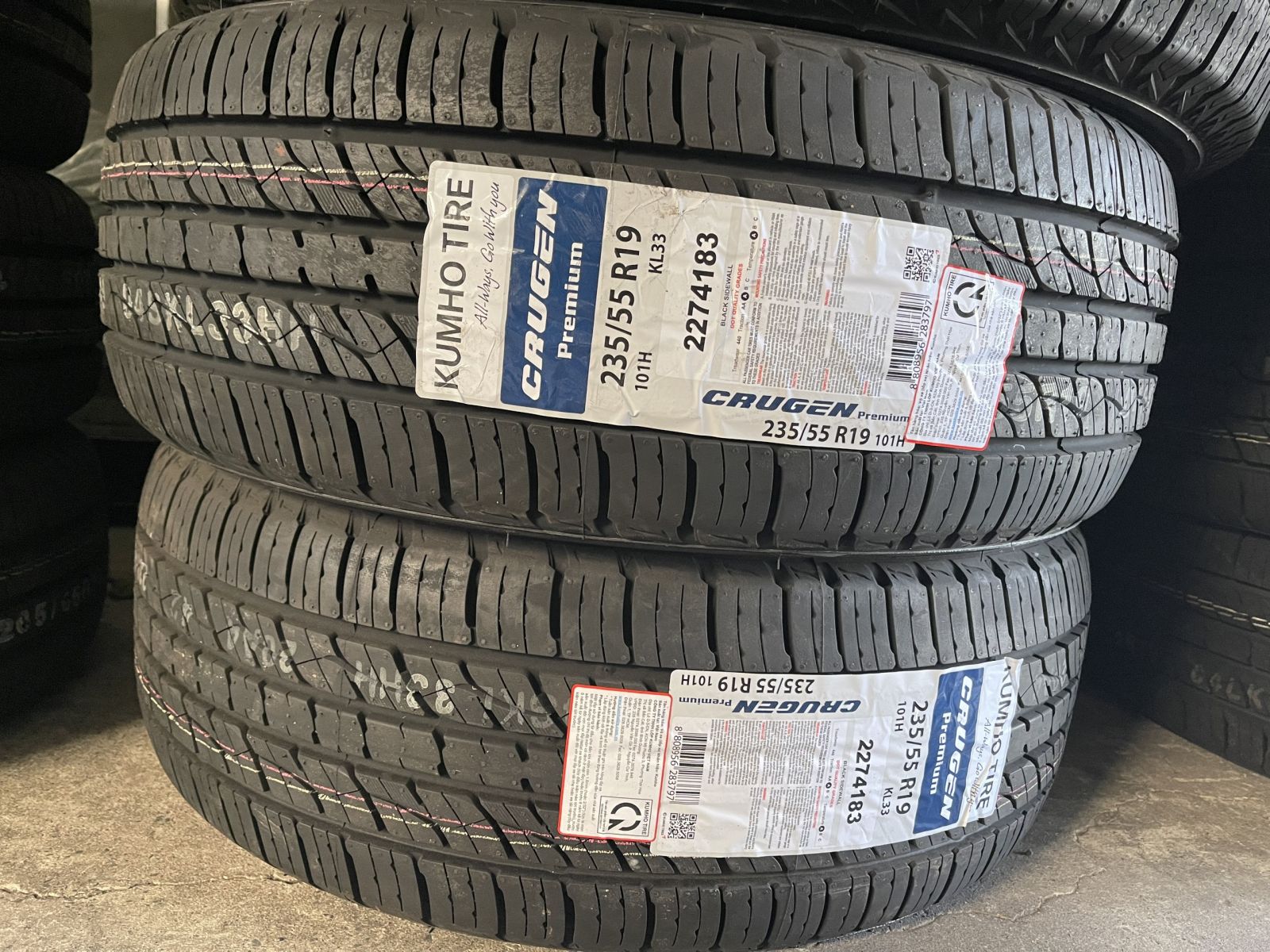 lốp ô tô 235/55R19 kumho crugen kl33