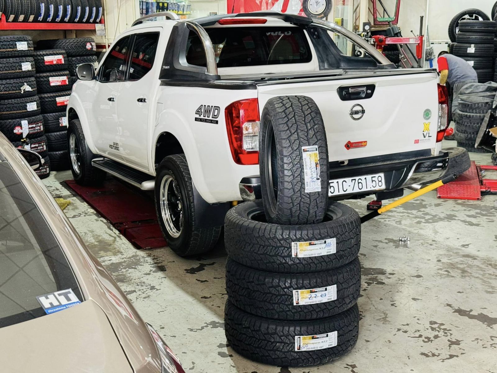 lốp địa hình hankook dynapro at2 dành cho nissan navara