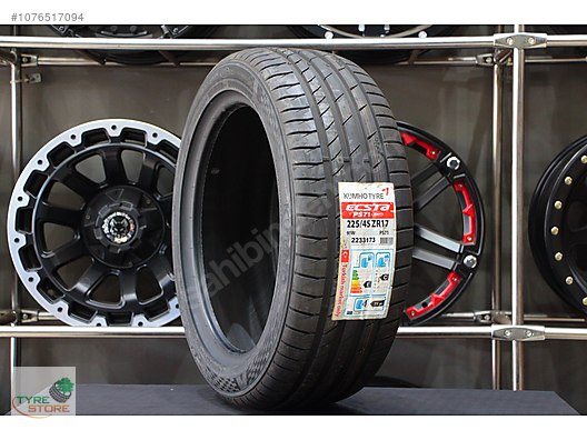 lốp ô tô 225/45ZR17 kumho ecsta ps71 hàn quốc