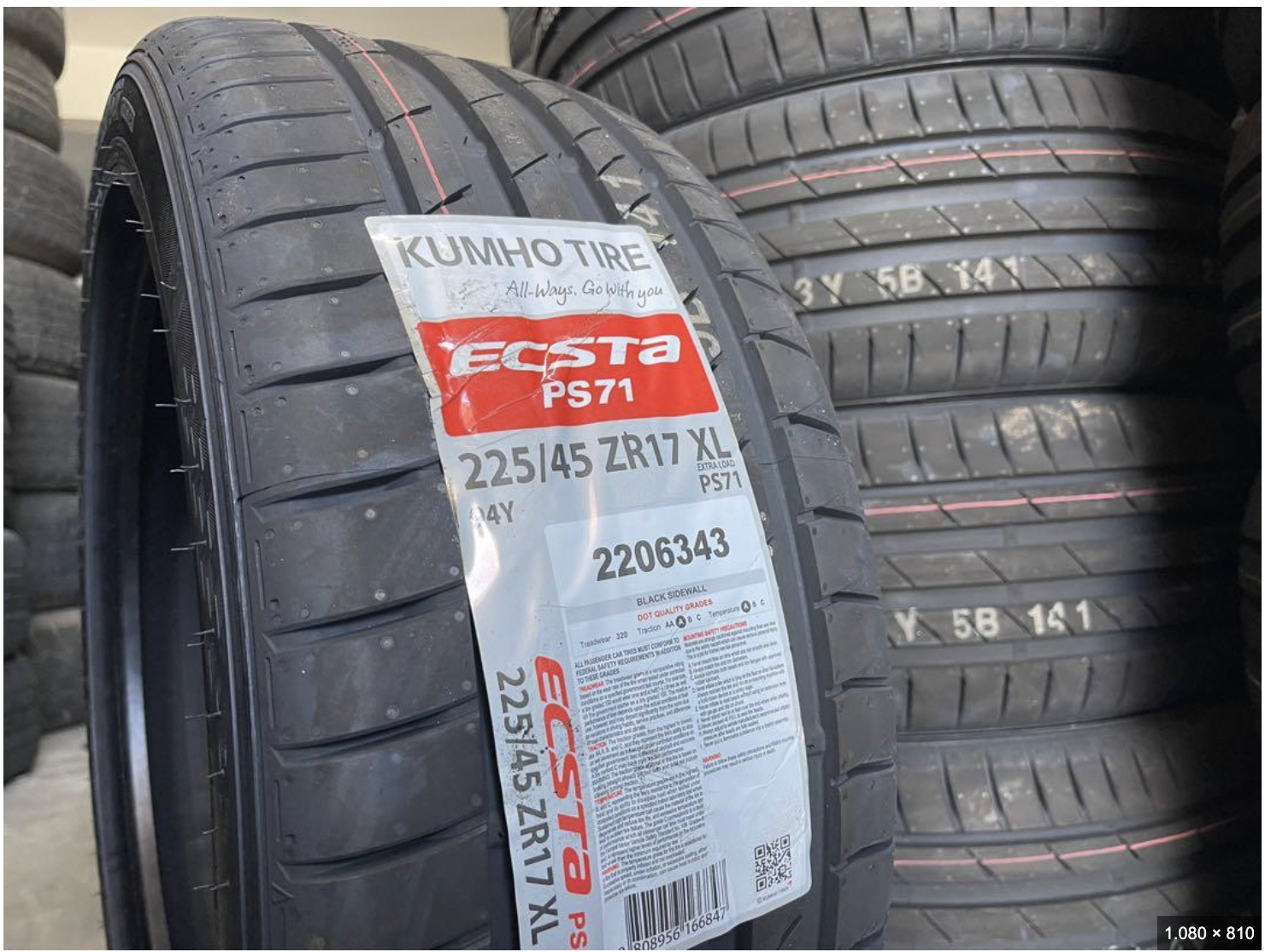 lốp ô tô 225/45ZR17 kumho ecsta ps71