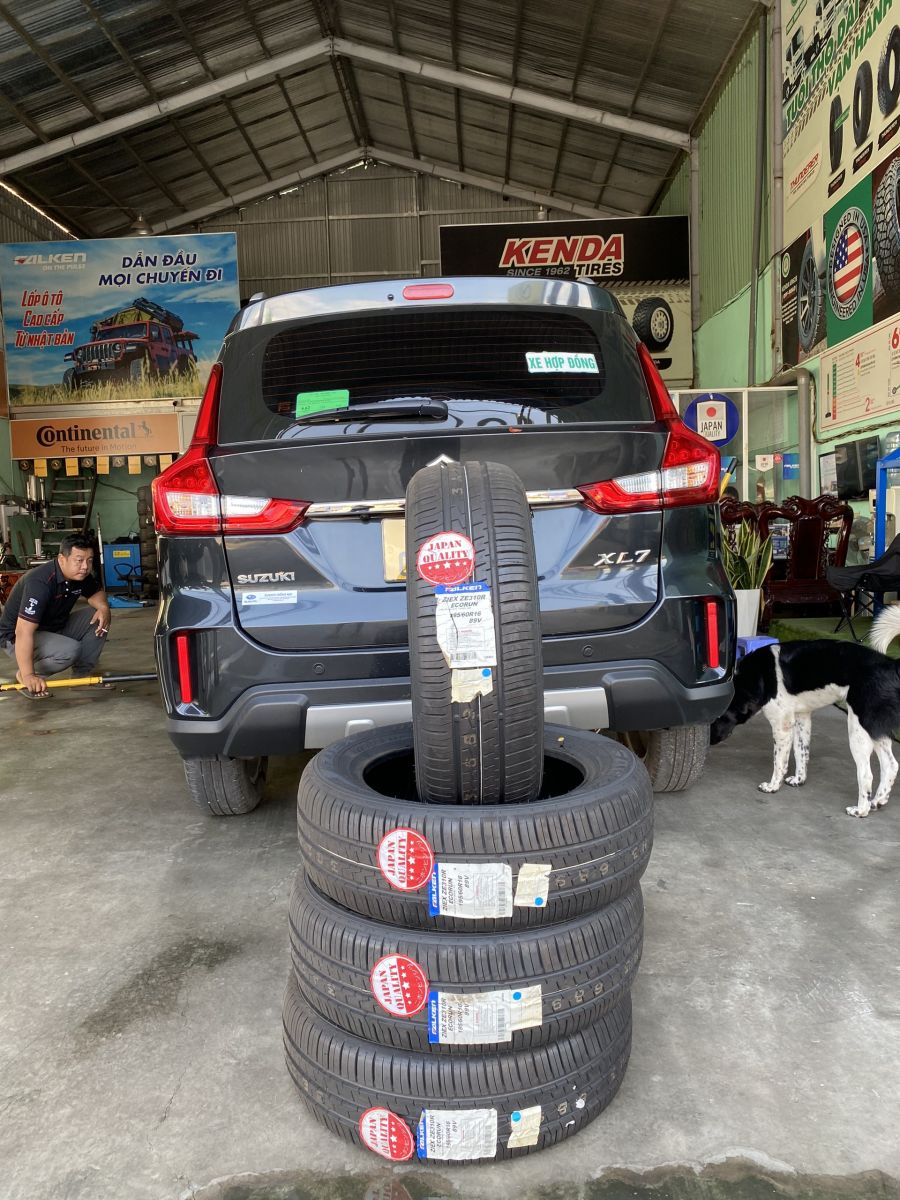 lốp 195/60R16 falken ze310 cho suzuki xl7